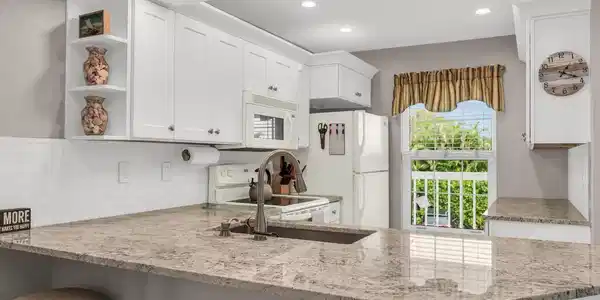661 W Elkcam CIR
