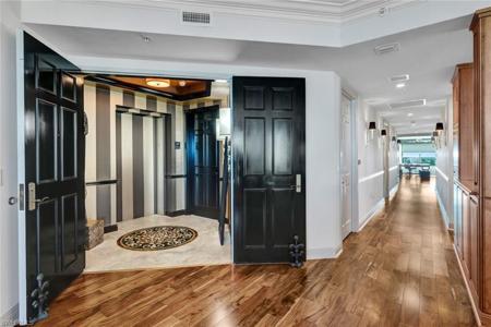 285 GRANDE WAY