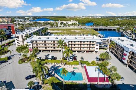 803 River Point DR