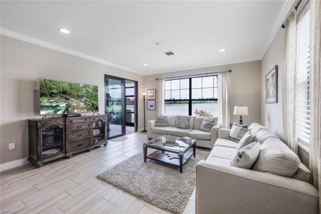 1565 Oceania DR S