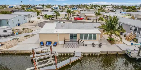 3121 Binnacle LN