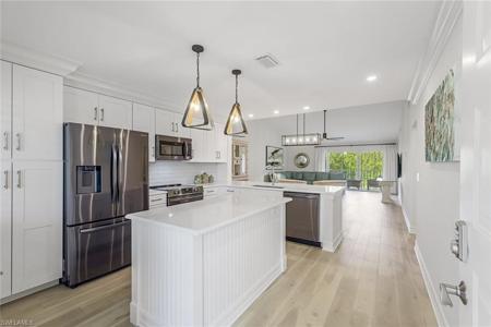 3001 Sandpiper Bay CIR