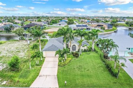 837 SW 37th ST