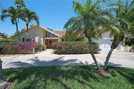 559 Neapolitan WAY