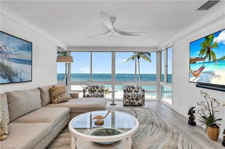 2121 Gulf Shore BLVD N