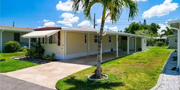 20 Garden DR