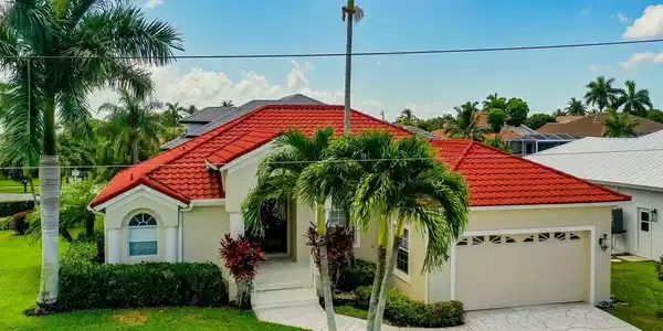 533 Bradford CT