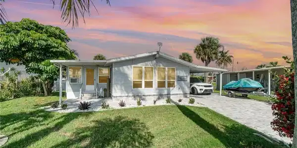 11431 Bougainvillea LN