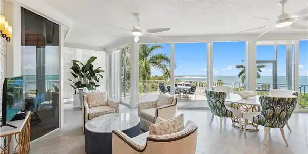 5000 Royal Marco WAY