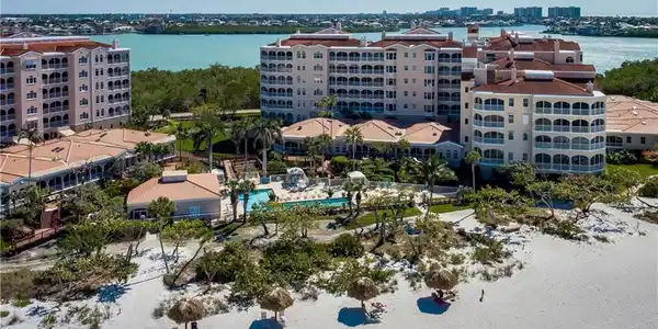 3000 Royal Marco WAY
