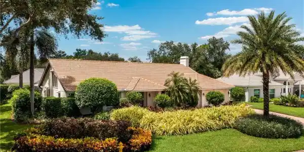 814 Tallow Tree CT