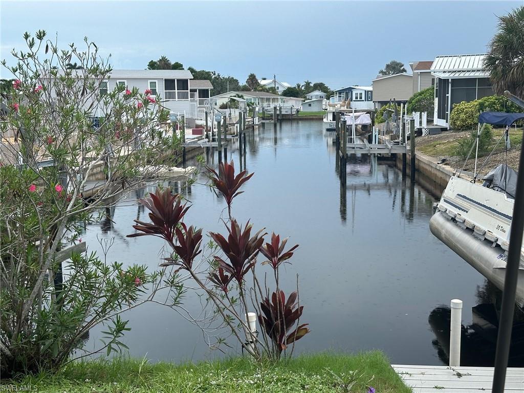 Image 3: Waterway lot on right