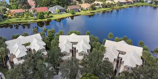 24736 Lakemont Cove LN