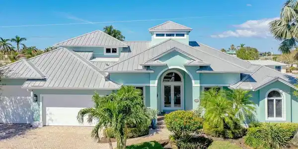 1254 Martinique CT
