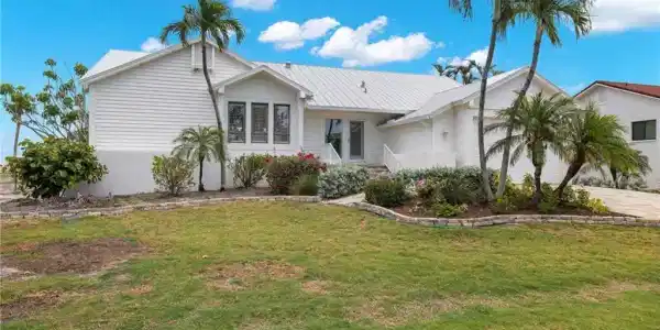 1067 Sand Castle RD