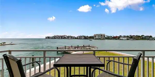 1204 Edington PL