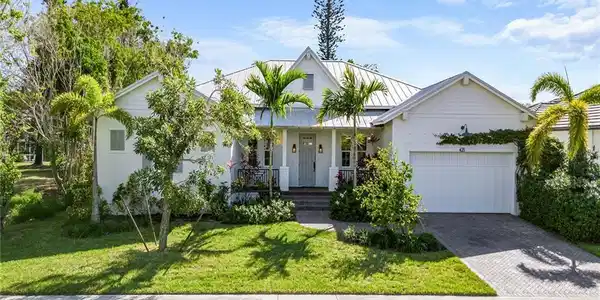 421 Elk CIR