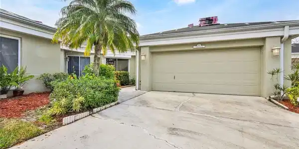 21713 Sungate CT