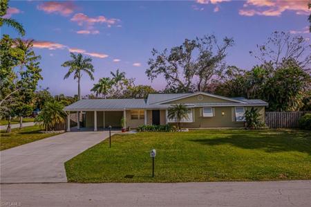 4102 W Riverside DR