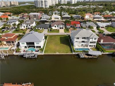 312 Heron AVE