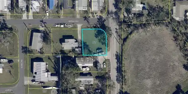 12011 Live Oak DR