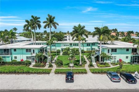 299 8th AVE S