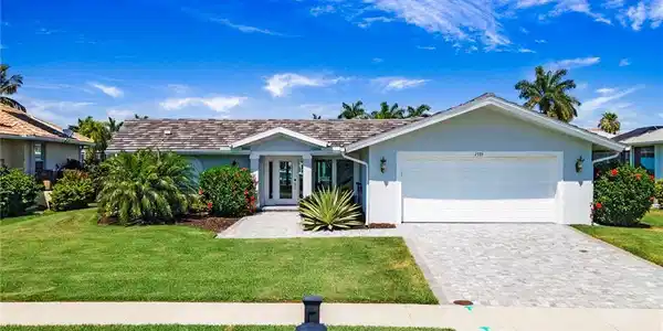 1735 Hummingbird CT