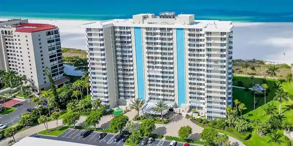 140 Seaview CT