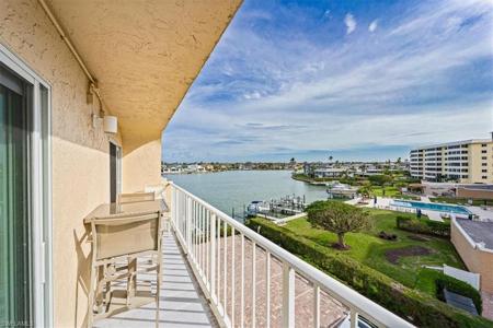 3450 Gulf Shore BLVD N