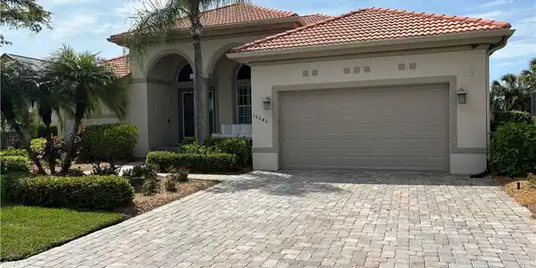 16242 Crown Arbor WAY