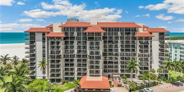 180 Seaview CT