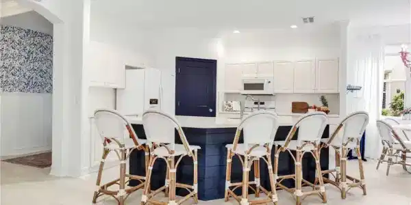 889 Carrick Bend CIR