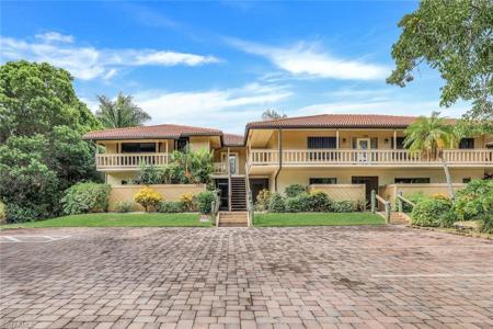 1390 Chesapeake AVE