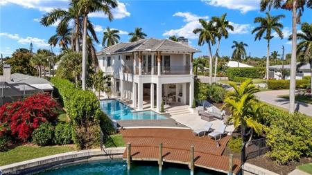 1800 Snook DR
