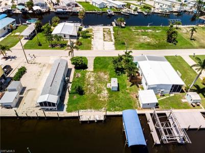 3852 Royal Palm DR