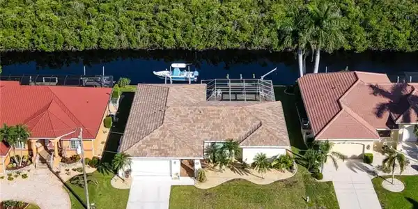 729 Macedonia DR