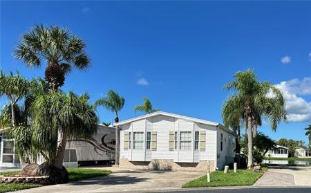 1083 Opal Lake PT