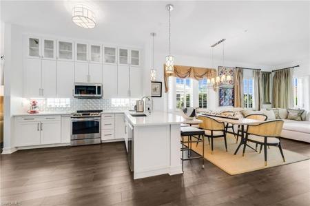700 Bentwater CIR