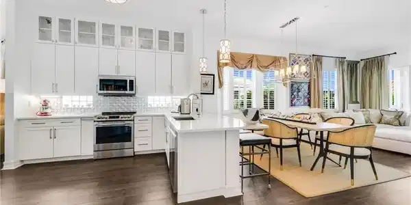 700 Bentwater CIR