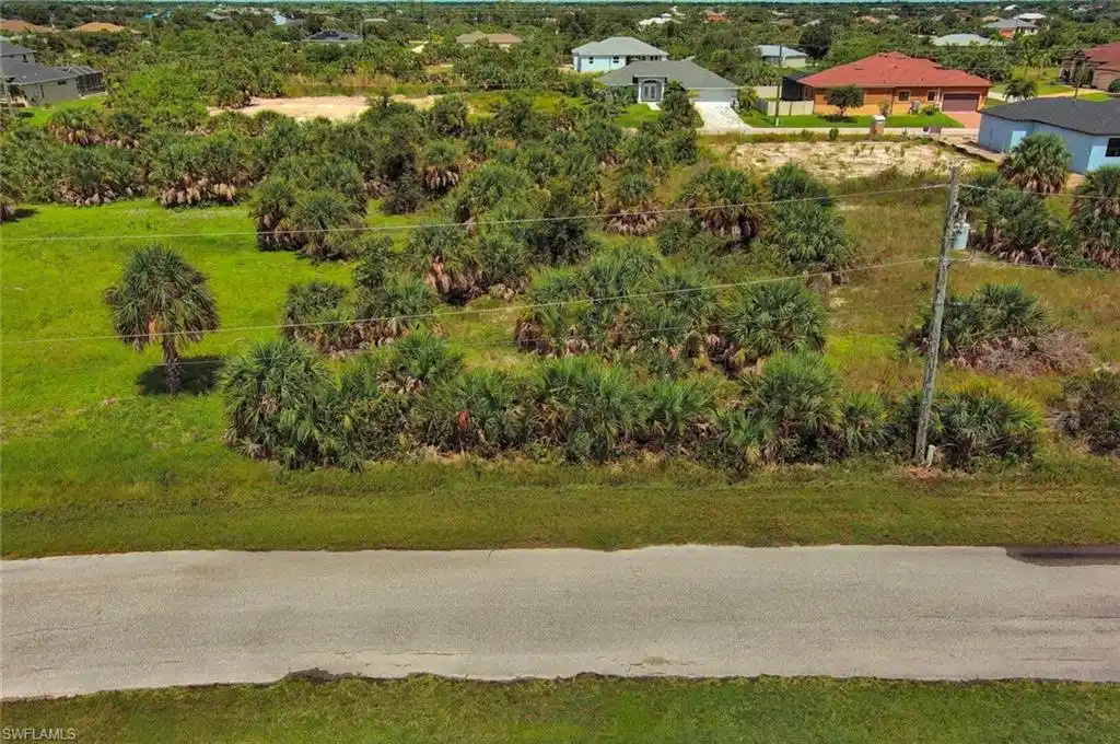 Image 1: Bird's eye view