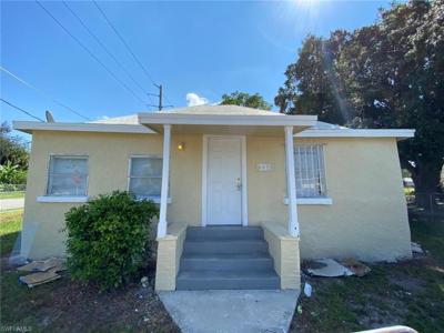 2996 Douglas AVE