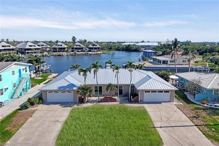 7775 Bocilla LN