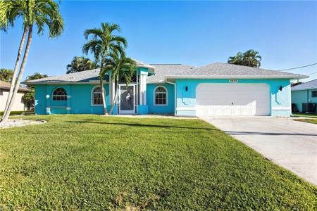 1011 SW 52nd ST