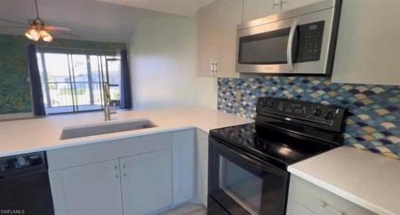 1521 SW 47th TER
