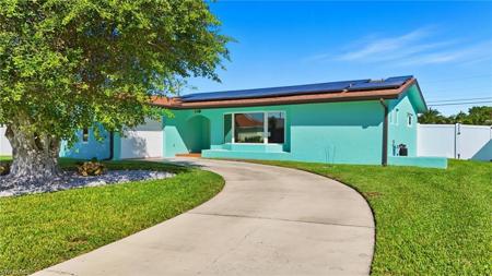 233 SE 47th ST