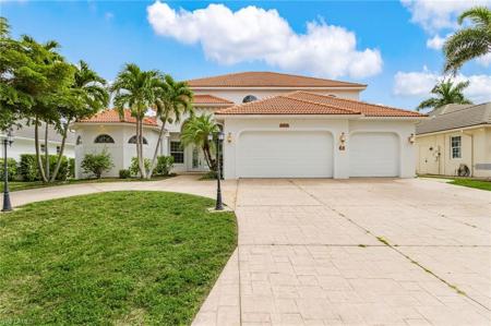 5327 SW 28th PL