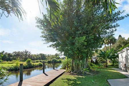 2256 Marina Park DR