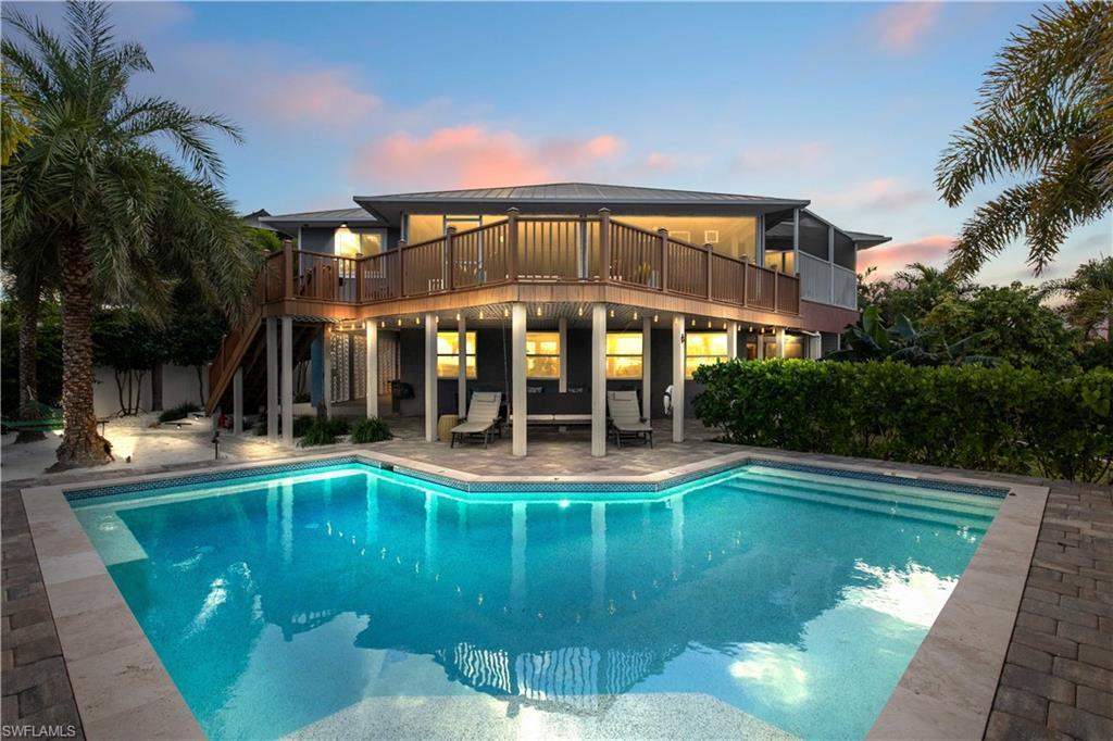 Image 4: Salt water heated pool - perfect to unwind and enjoy the beautiful weather and sunshine!