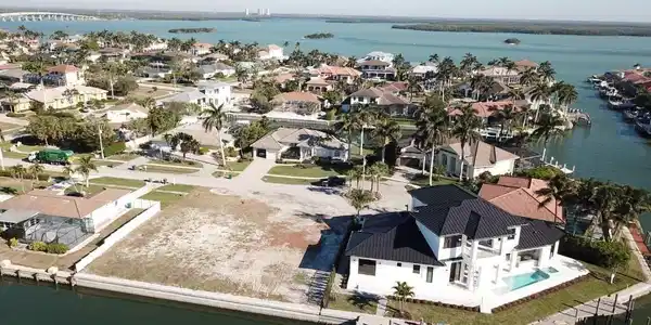 434 Tarpon CT
