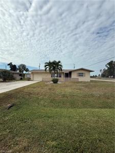 4902 Nassau CT
